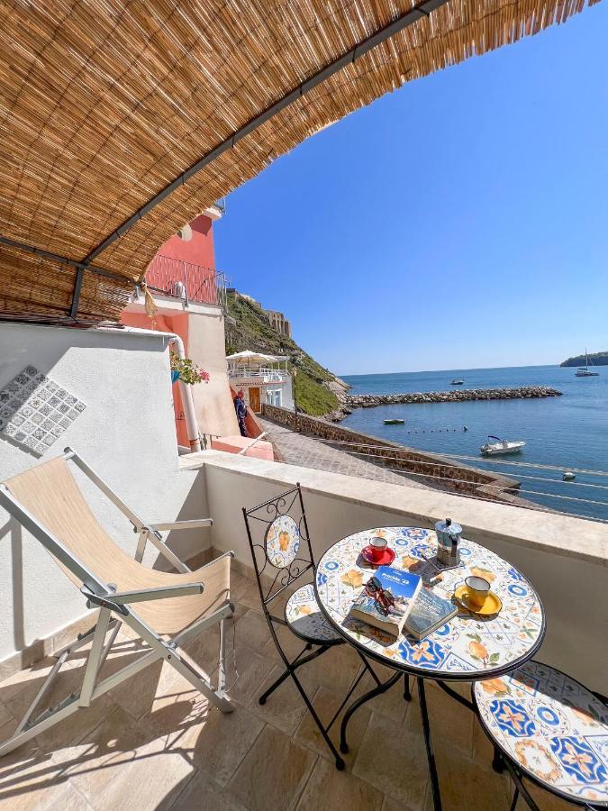 Calilla House By Procida Reserve Apartment Bagian luar foto